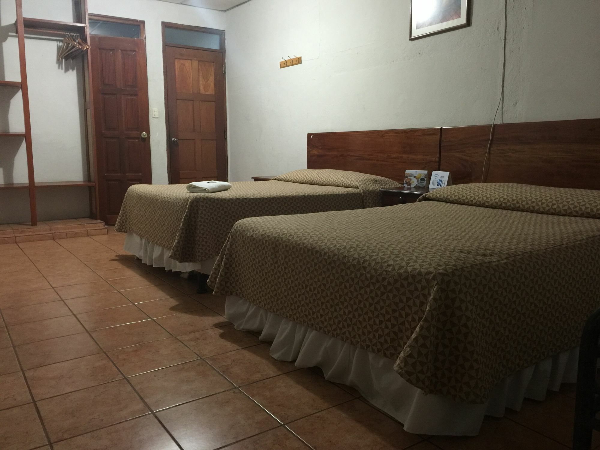 לינה וארוחת בוקר מנאגווה Casa San Juan מראה חיצוני תמונה